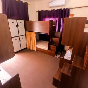 Pizza Street Hostel Aqaba